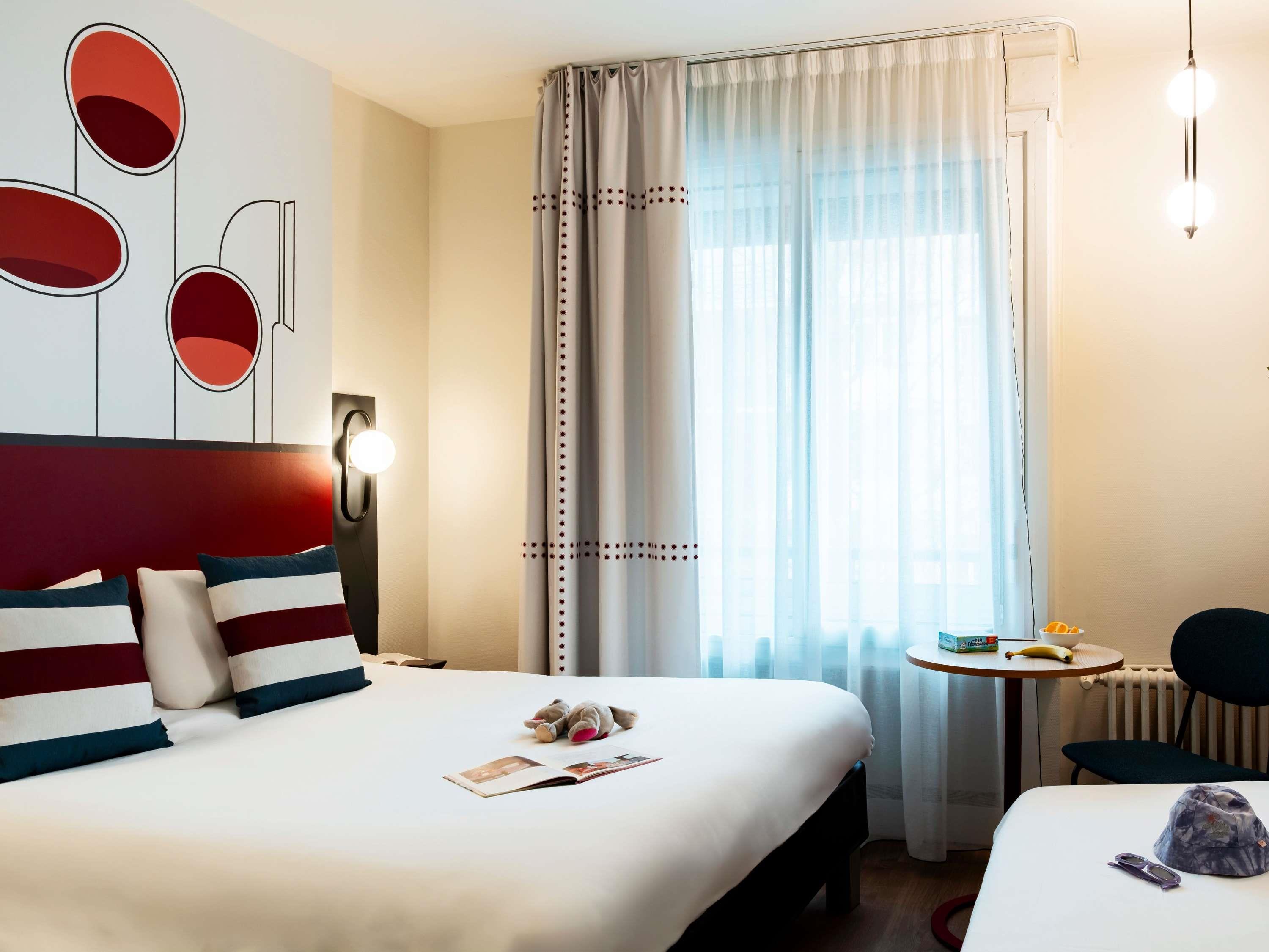 ibis Styles Rouen Centre Cathedrale - Tap to explore photos