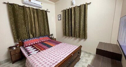 Satguru homestays Room Type - Roshan Stays