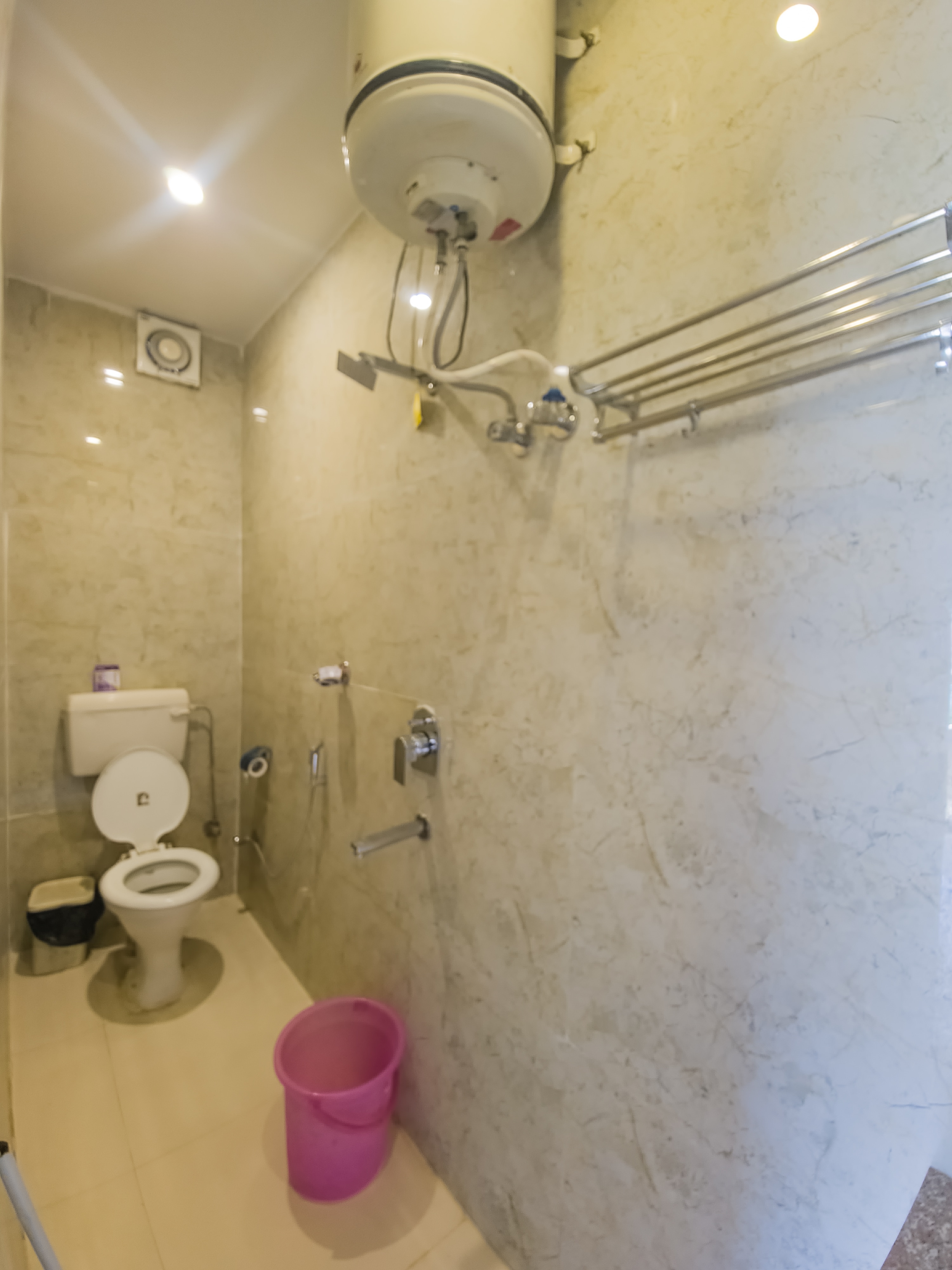 Karwaan- By The Ganges - Tap to explore photos