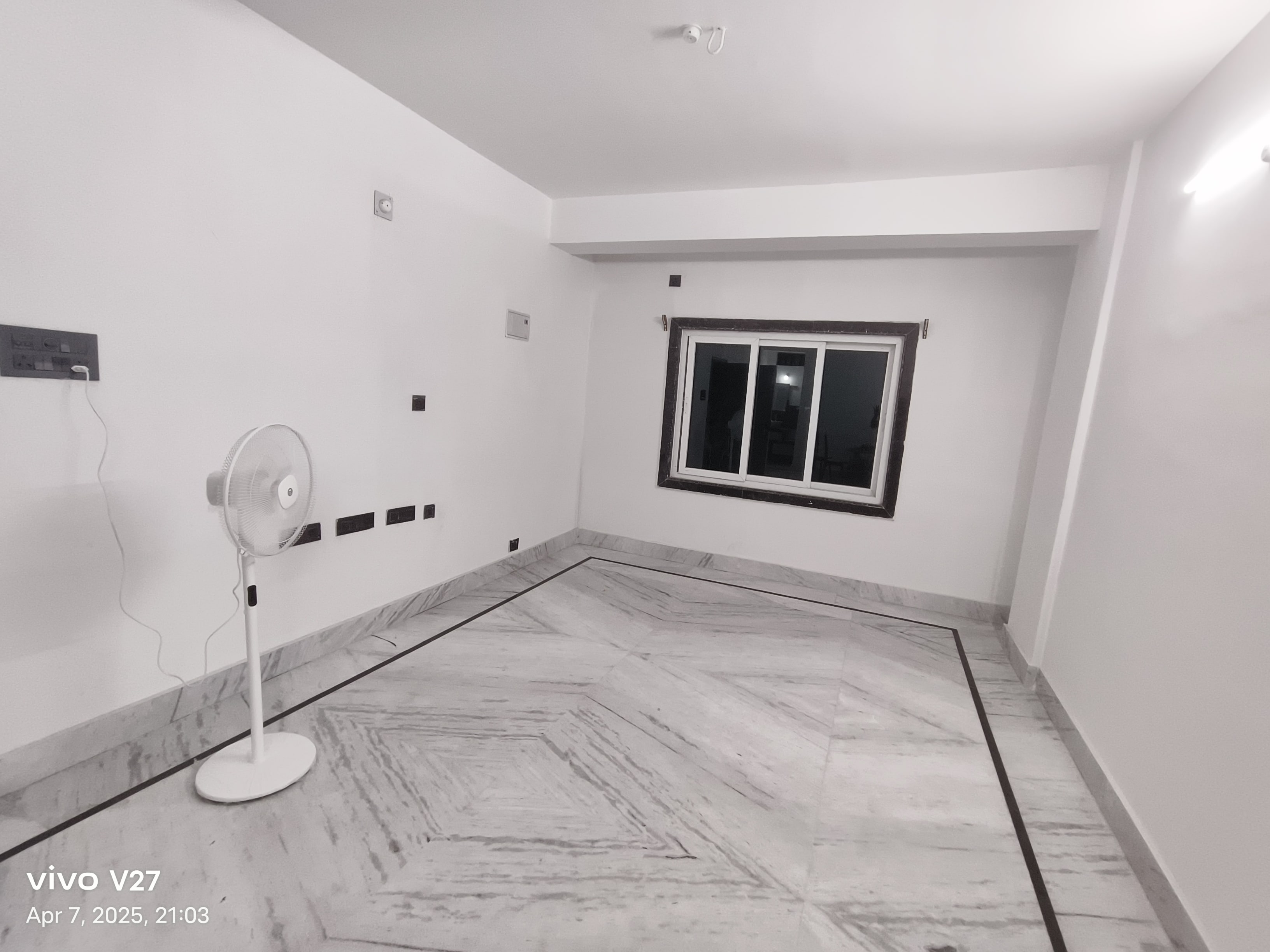 Aarvi's Homestay Entire Apartment AC Room wifi - Tap to explore photos