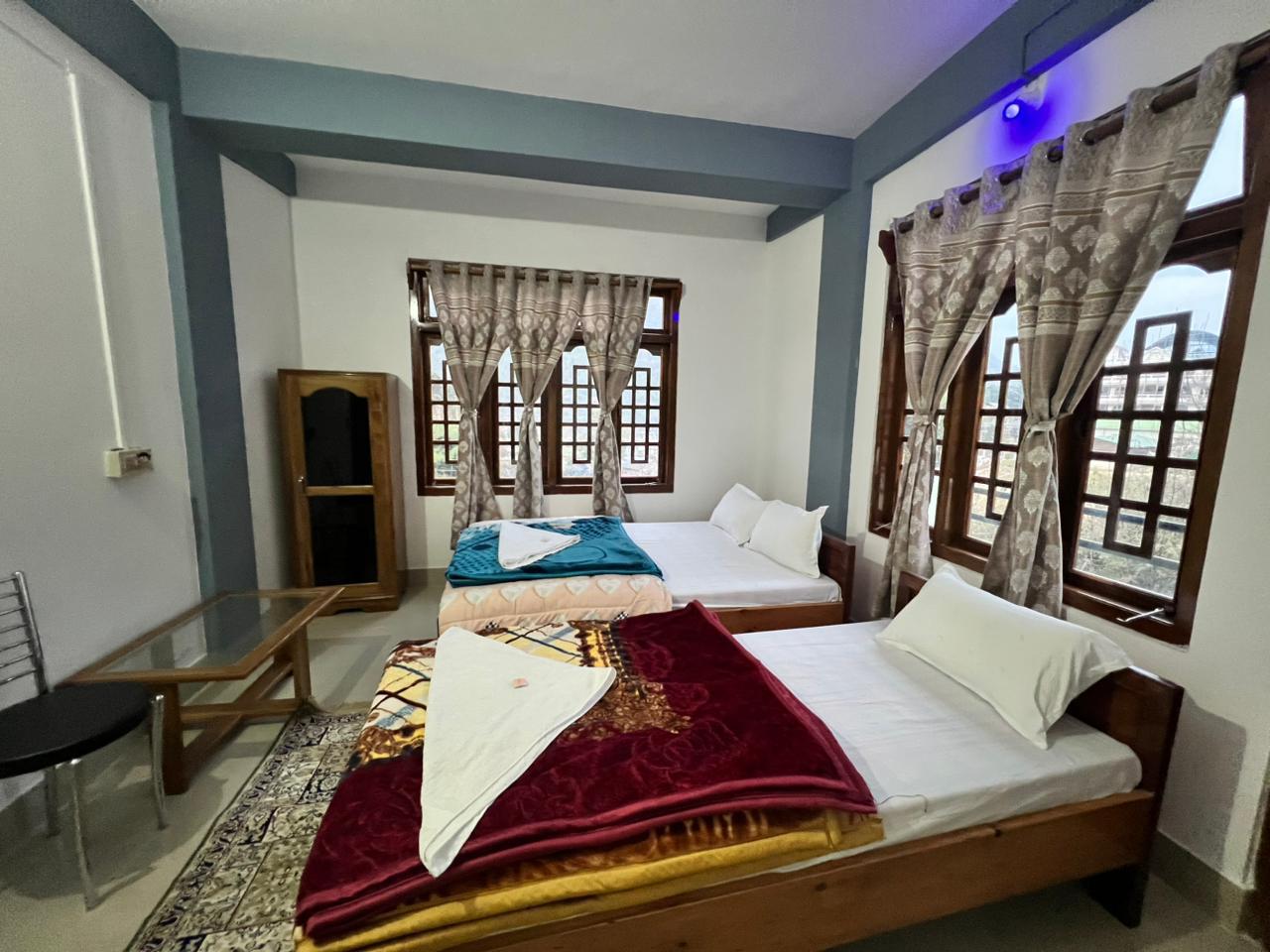YUNSEL HOMESTAY - Tap to explore photos