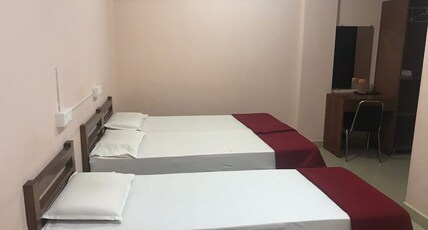 Supreme Lodge Ujire Room Type - Basic Triple Room