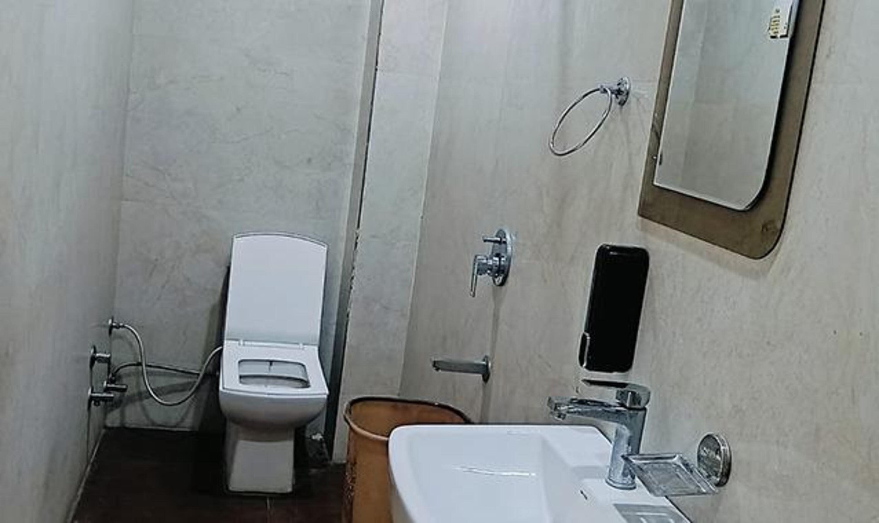 FabHotel Yash Meridion - Tap to explore photos