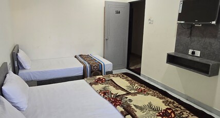 Mahesh Bhavan Room Type - DELUXE ROOM