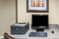Super 8 by Wyndham Calgary/Airport