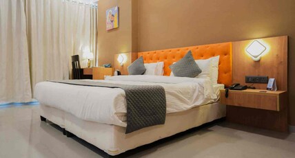 The Dwarikadish Room Type - Deluxe Room 