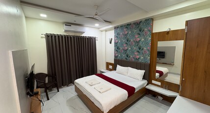 Hotel Mayur Residency Room Type - Deluxe Double Room AC