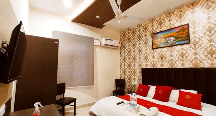 HOTEL ROYAL REGENCY - A Premium Property Room Type - Super Deluxe Room