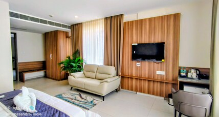 HOTEL GOLD CREST Room Type - SUITE