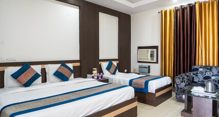 Hotel Maa Gayatri Room Type - Deluxe Triple Room