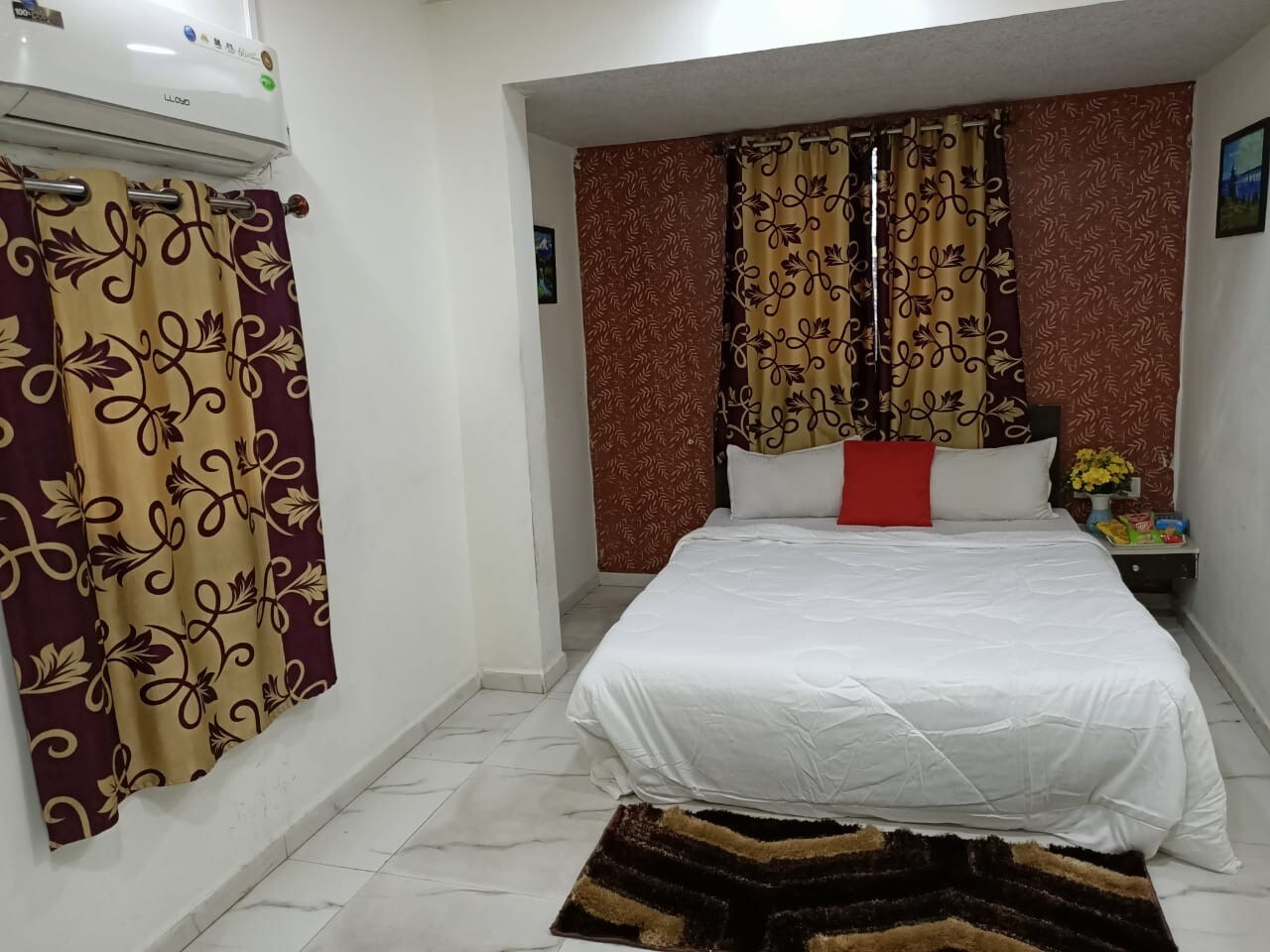 Hotel Kuber - Tap to explore photos