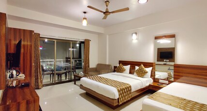 Mount Bliss Hotel Room Type - Super Deluxe with Balcony