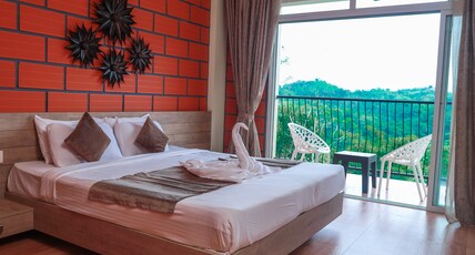 Serene Crest Resort and Spa Room Type - PREMIUM VALLEY VIEW BALCONY  ROOM (AC)