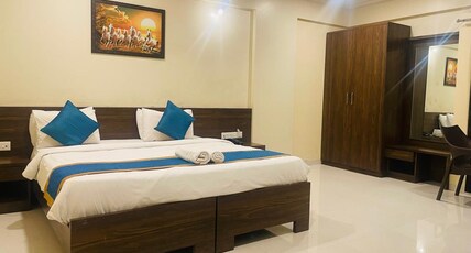 Hotel Kedari Residency Room Type - Deluxe Room