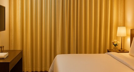 The Royal Oak Luxury Hotel Room Type - Deluxe Room
