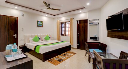 Itsy Hotels Nv, Tapovan Room Type - Deluxe Room