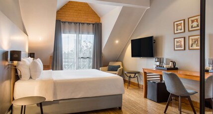 Radisson Hotel Tamboho Waterfront Antananarivo Room Type - Collection Premium Room