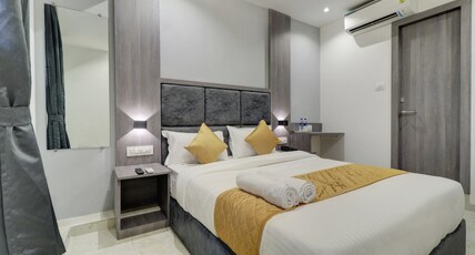 Hotel Isra International, BKC Room Type - Deluxe Room
