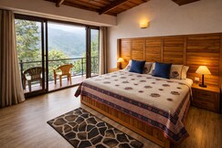 2bhk Panoramic View of Lake close to Mall Road Oasis