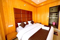 Rooms of The Amber Retreat