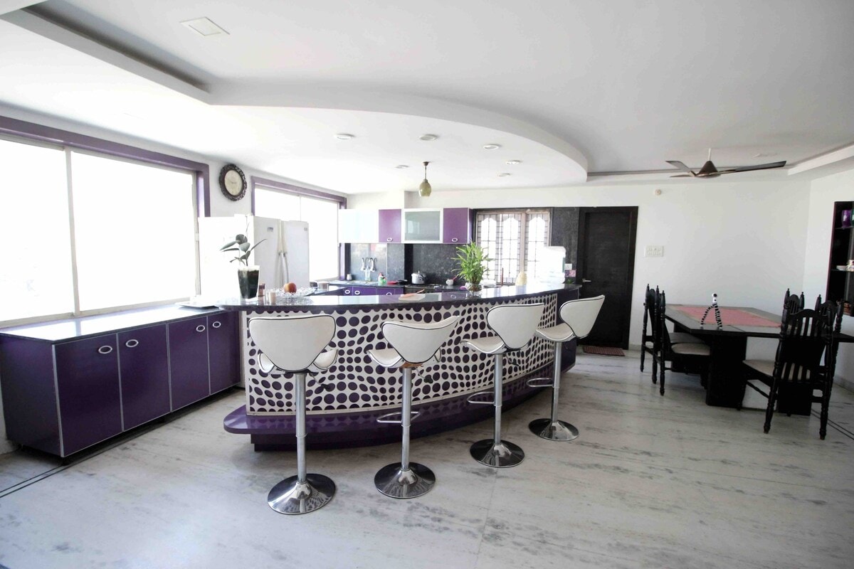 3 BHK 3000 sft fully furnished flat in Basheerbagh - Tap to explore photos