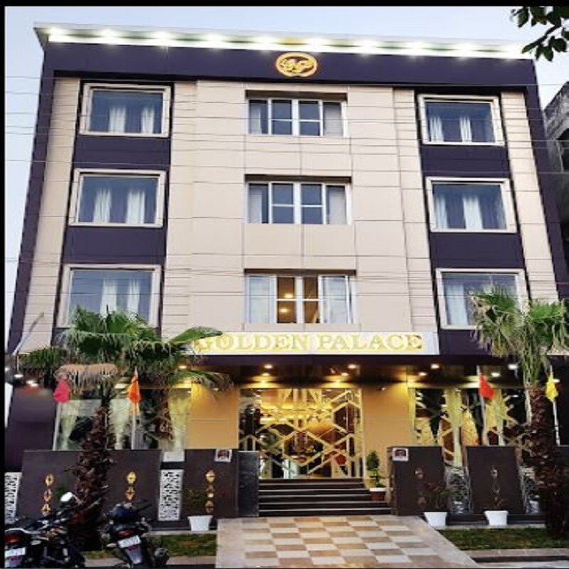 Hotel Golden Palace - Tap to explore photos