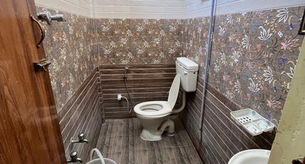 Basha Residency Tiruvannamalai Room Type - Family Non AC