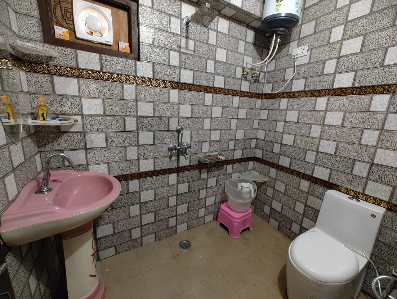 Uranote homestay Koti - Tap to explore photos