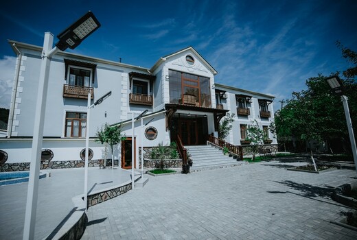 Lakeside Hotel and Spa