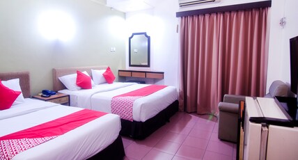 Hotel O Hua Kuok Inn Room Type - Suite Triple