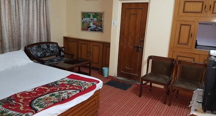 DUTTA GUEST HOUSE Room Type - Ac Deluxe Room