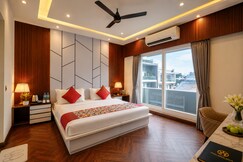 Hotel Grand Arcasia Nehru Palace & CR Park
