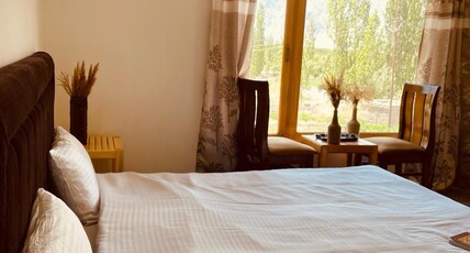 Lzawa Residency Room Type - Deluxe Room