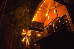 Wanderlust Bloom Villa