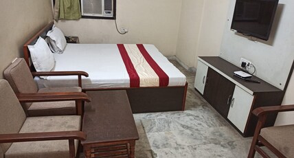 HOTEL SHRINATH Room Type - Super Deluxe Room