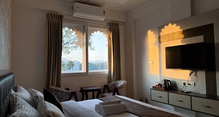 THE SARAI Room Type - Deluxe Room with Lake View
