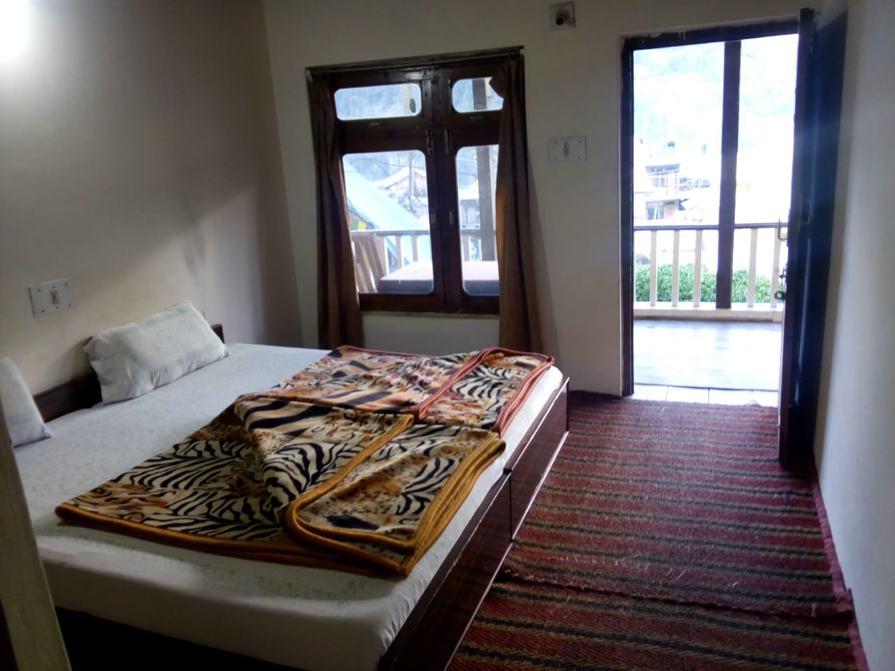 Kalptaru Guest House - Tap to explore photos