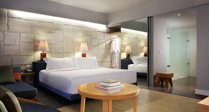 Cross Paasha Bali Seminyak Room Type - Suite with View