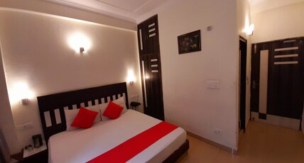 Kasauli Continental Resort Room Type - Standard Room Without Balcony (Non AC)
