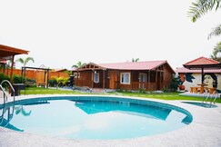 Arunam Woods with Private Pool