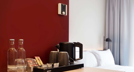 Hampton by Hilton Celle Room Type - 1 KING ROOM W  SOFABED