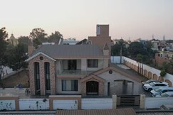 Crown Villa
