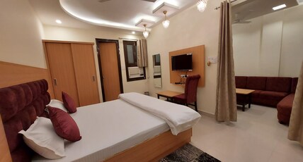 HOTEL KAILASH Room Type - ROYAL DELUX ROOM