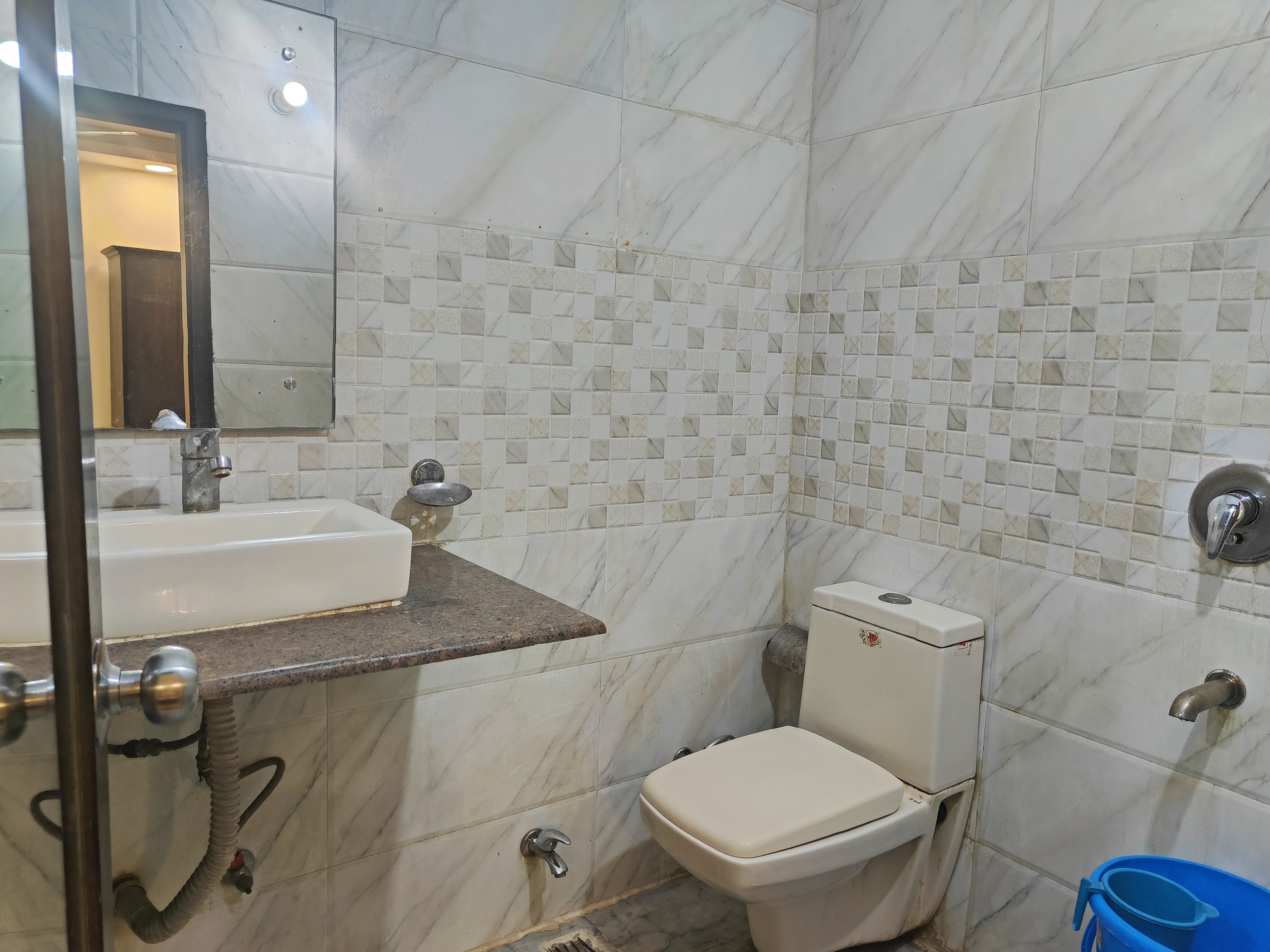 Hotel Apple Villa @ Paharganj - Tap to explore photos