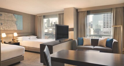 Hilton Chicago/Magnificent Mile Suites Room Type - 2 DBLS SUPERIOR STUDIO