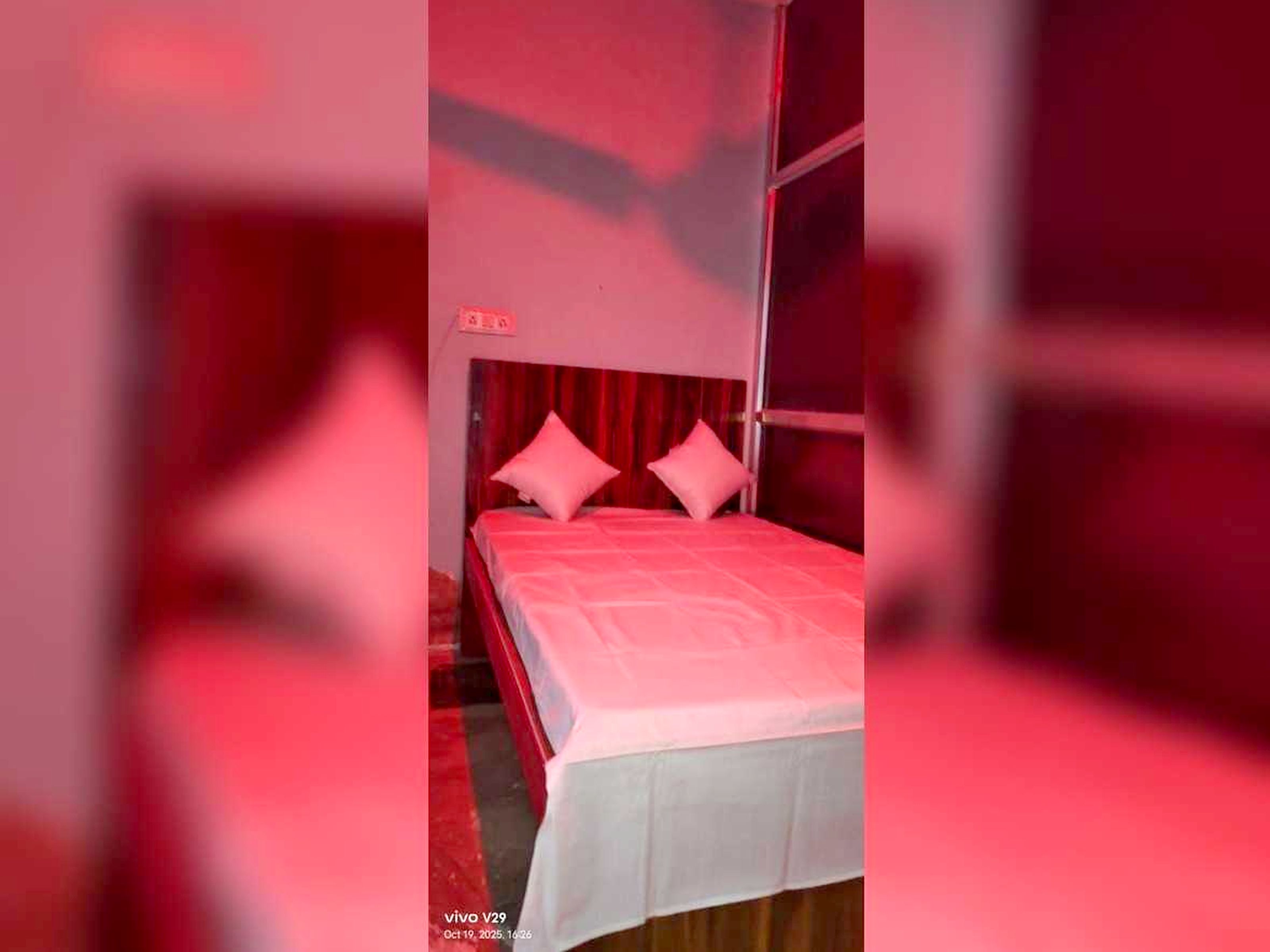 SPOT ON by OYO Yatri Nivas Hotel - Tap to explore photos