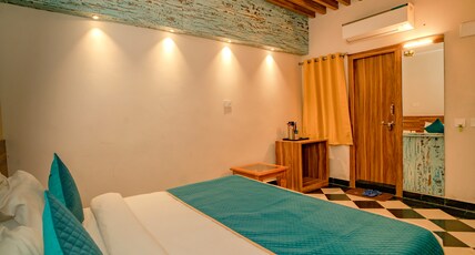 The Uddhav Elite Room Type - Deluxe Room (Sanitized)