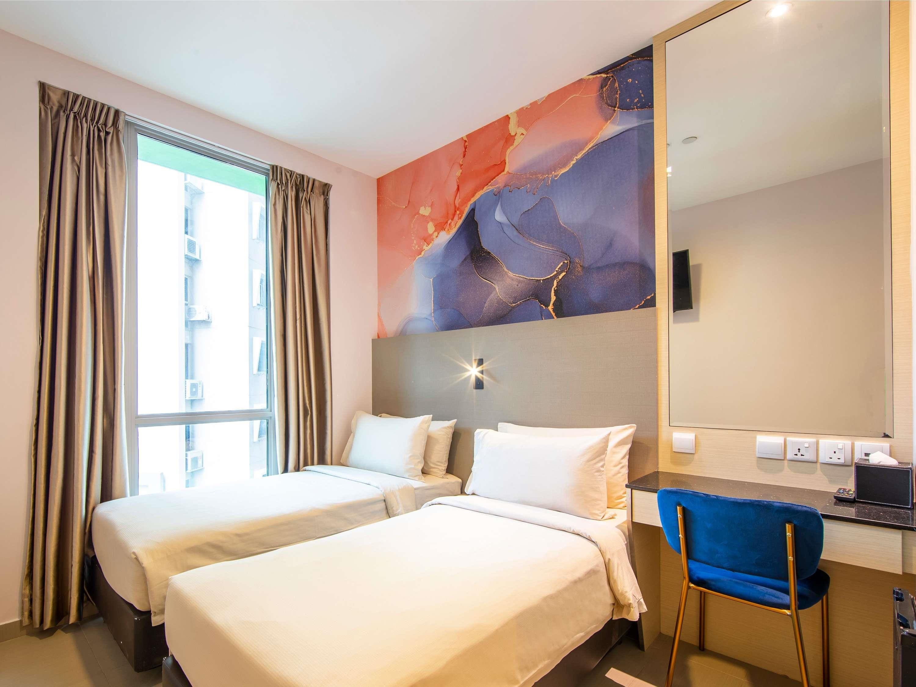 ibis Styles Singapore Albert - Tap to explore photos