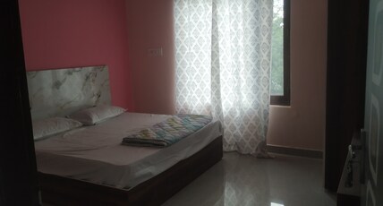 JC CASTLE Room Type - Family Room (2 Queen Bed) JC CASTLE Room Type - Family Room (2 Queen Bed)