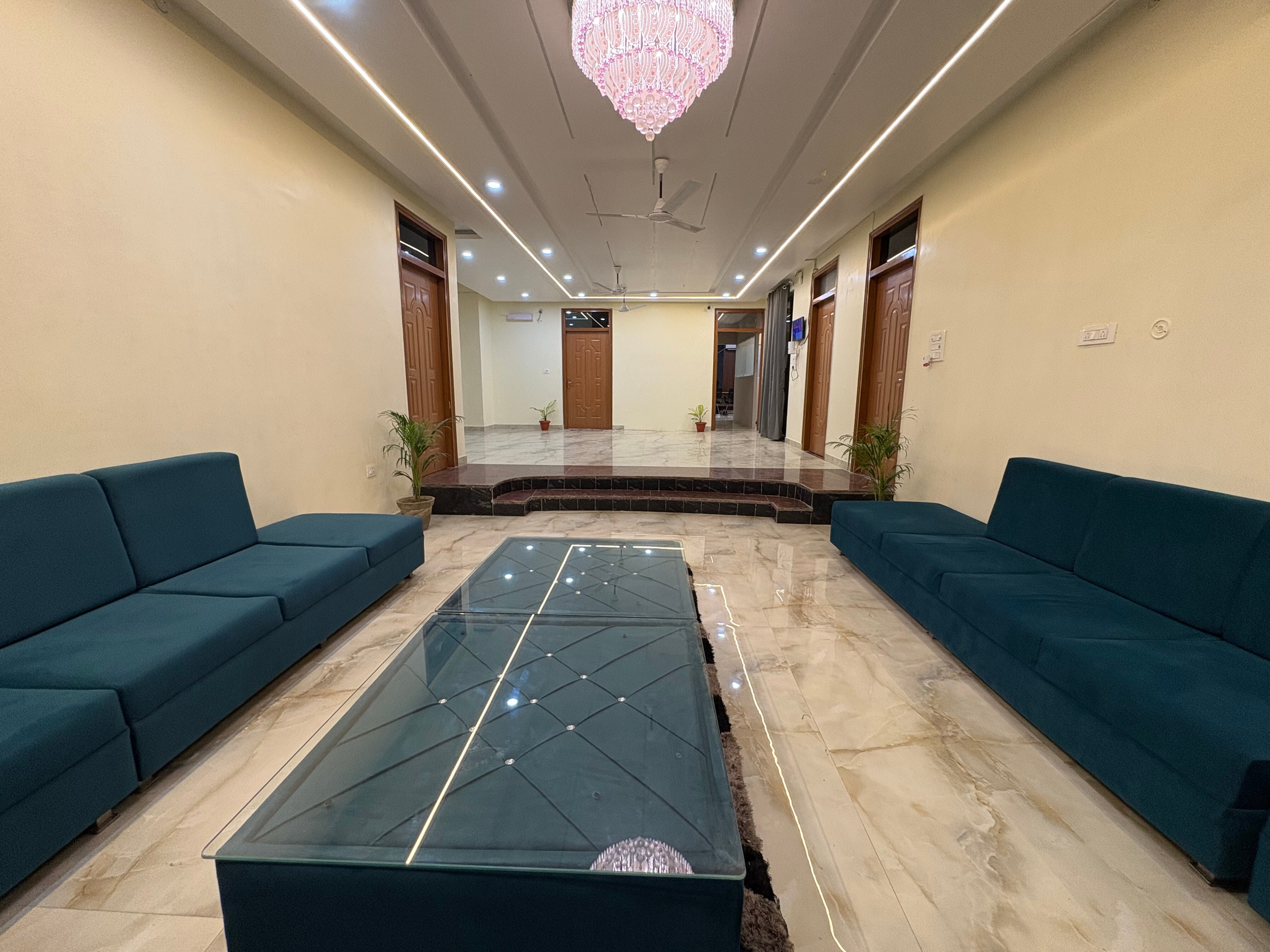 Pratap Living - Villa and Homestay | Golf City - Tap to explore photos